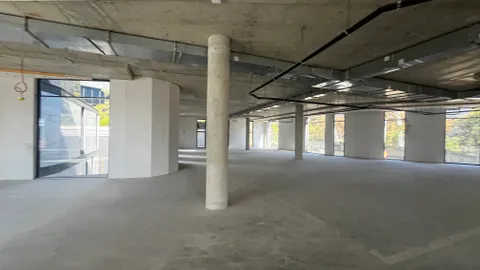 52 Katherine Street in Sandton has a 734m² Office Space Available To Let (24)